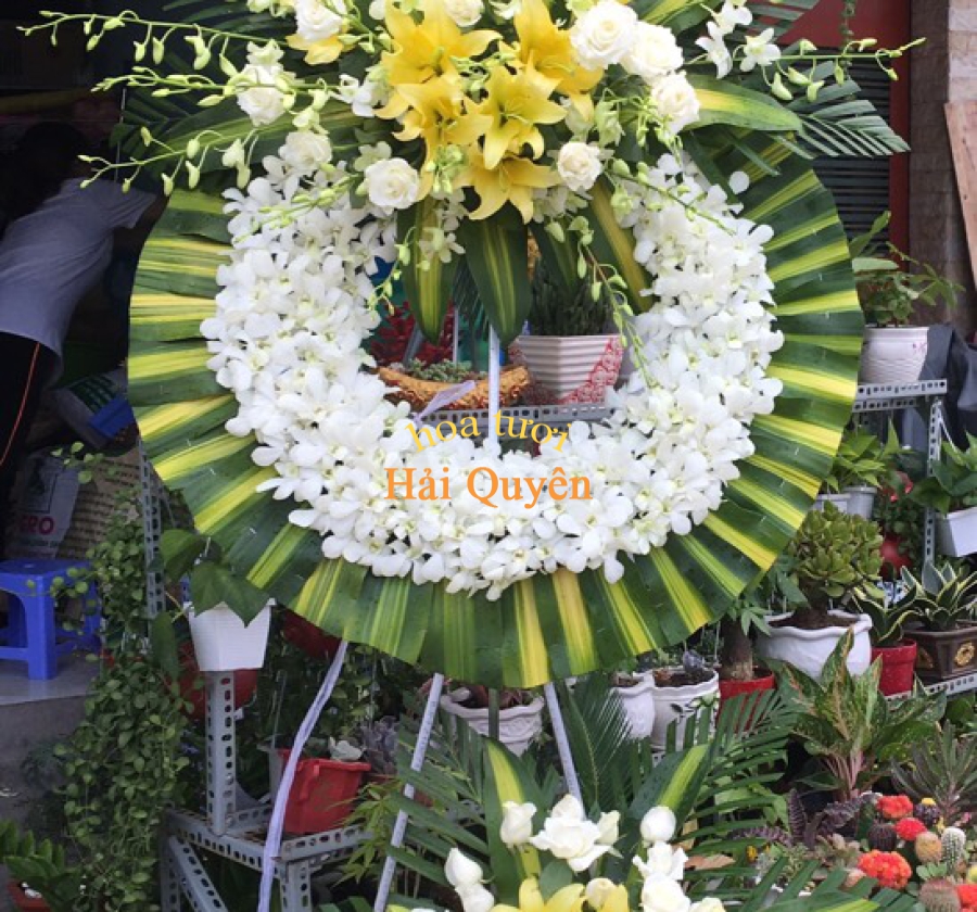 Hoa chia buồn hiện đại